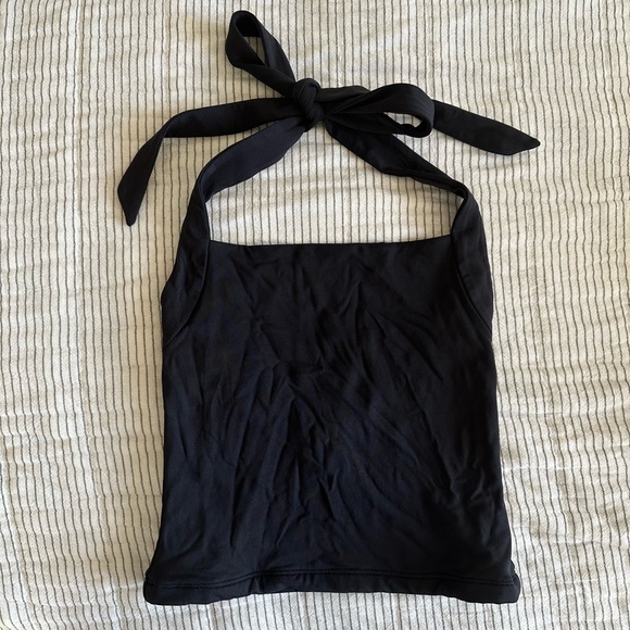 Halter Top - Picture 4 of 4